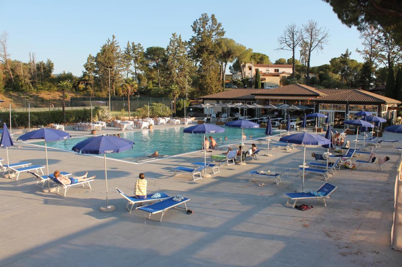Il Pelagone Hotel & Golf Resort Toscana Джаворано Екстериор снимка
